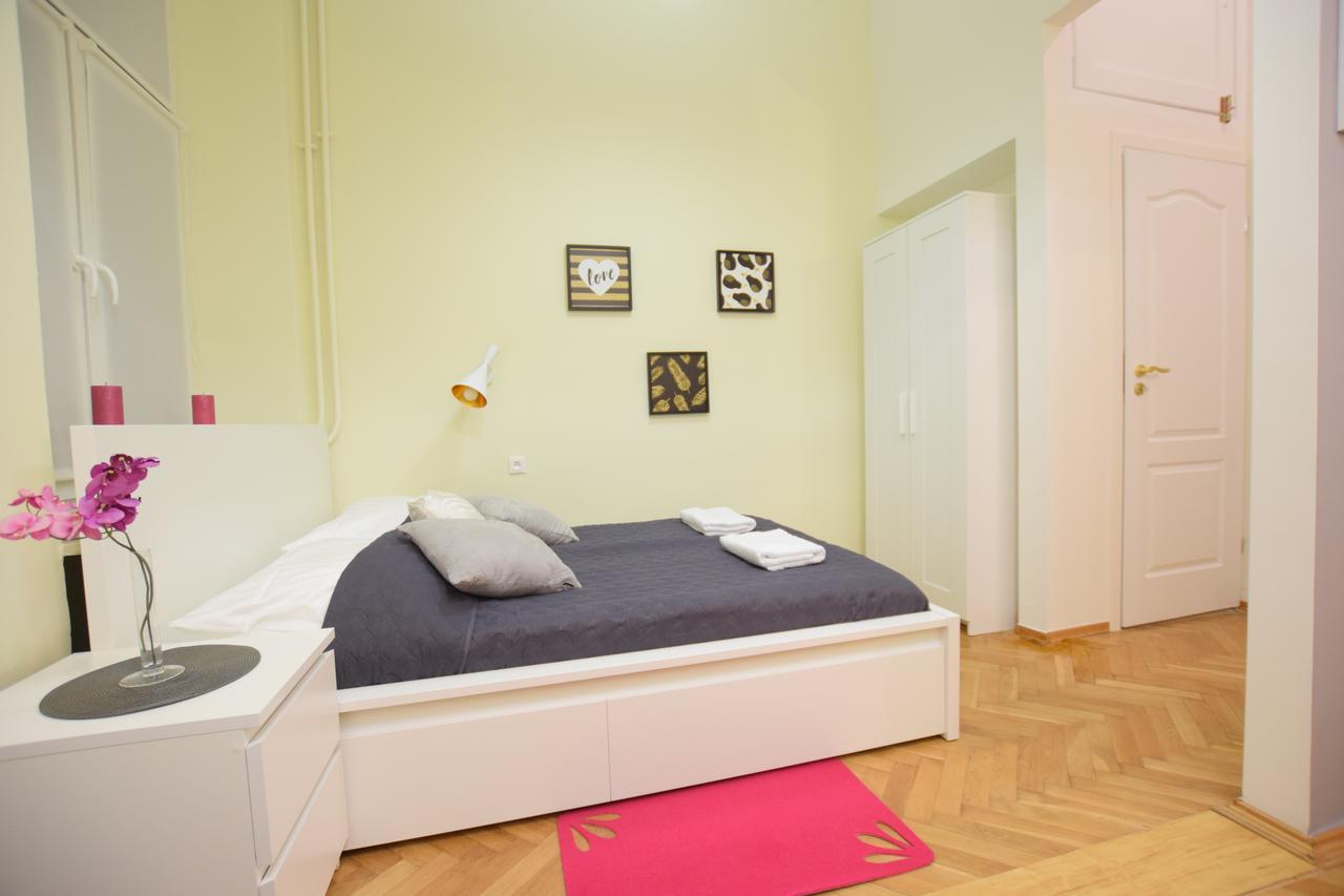 Elegant Apartment Copernicus ワルシャワ エクステリア 写真