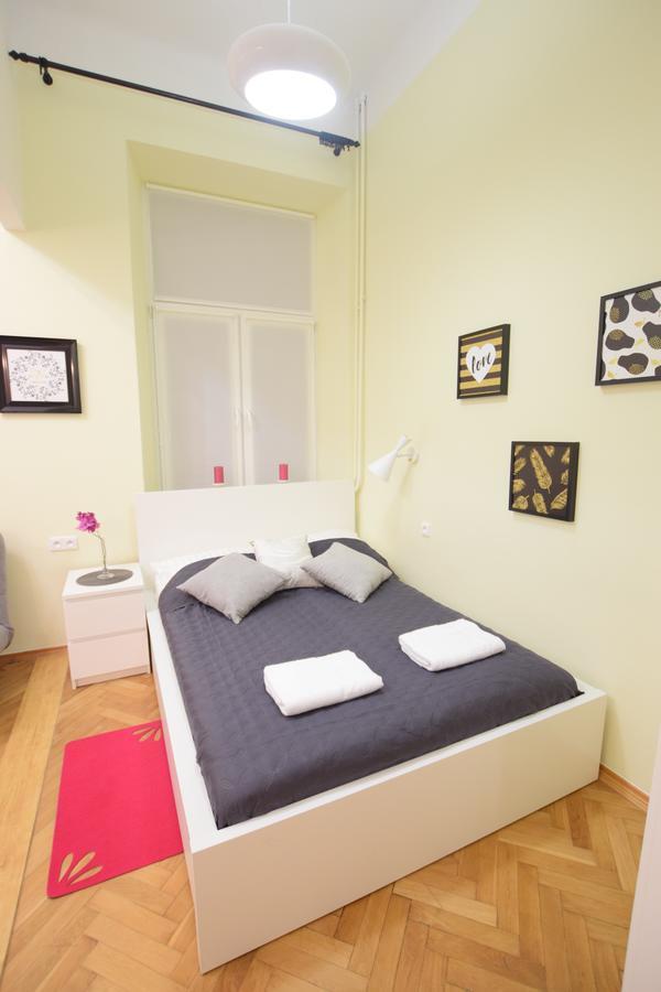 Elegant Apartment Copernicus ワルシャワ エクステリア 写真