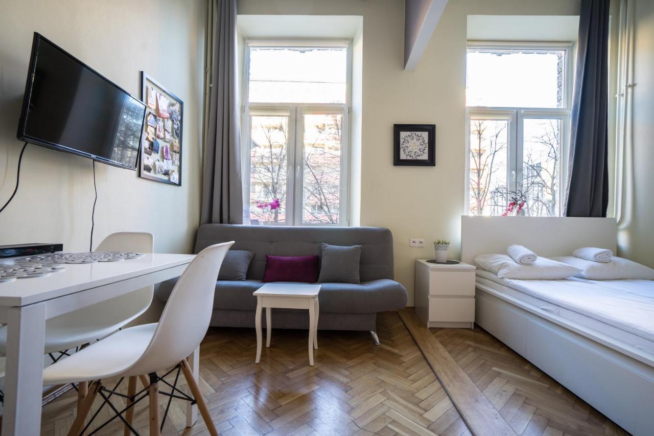 Elegant Apartment Copernicus ワルシャワ エクステリア 写真