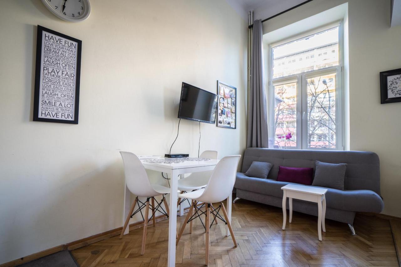 Elegant Apartment Copernicus ワルシャワ エクステリア 写真