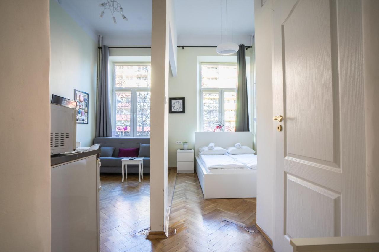 Elegant Apartment Copernicus ワルシャワ エクステリア 写真