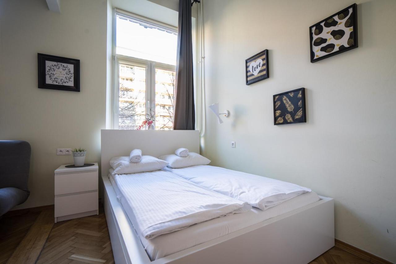 Elegant Apartment Copernicus ワルシャワ エクステリア 写真