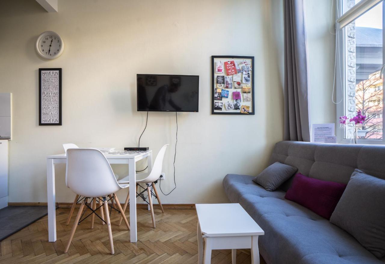 Elegant Apartment Copernicus ワルシャワ エクステリア 写真